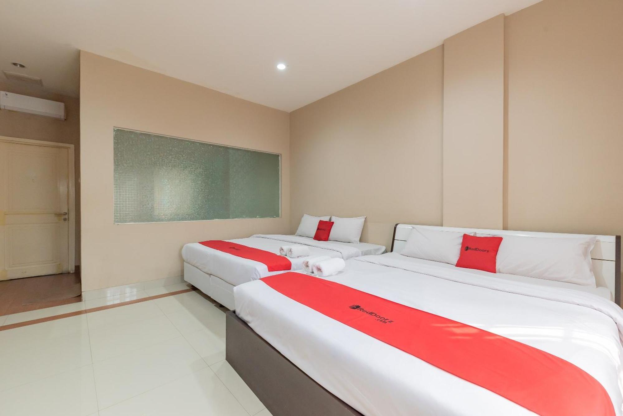 Hotel Reddoorz @ Malabar Street Bandung Exterior foto