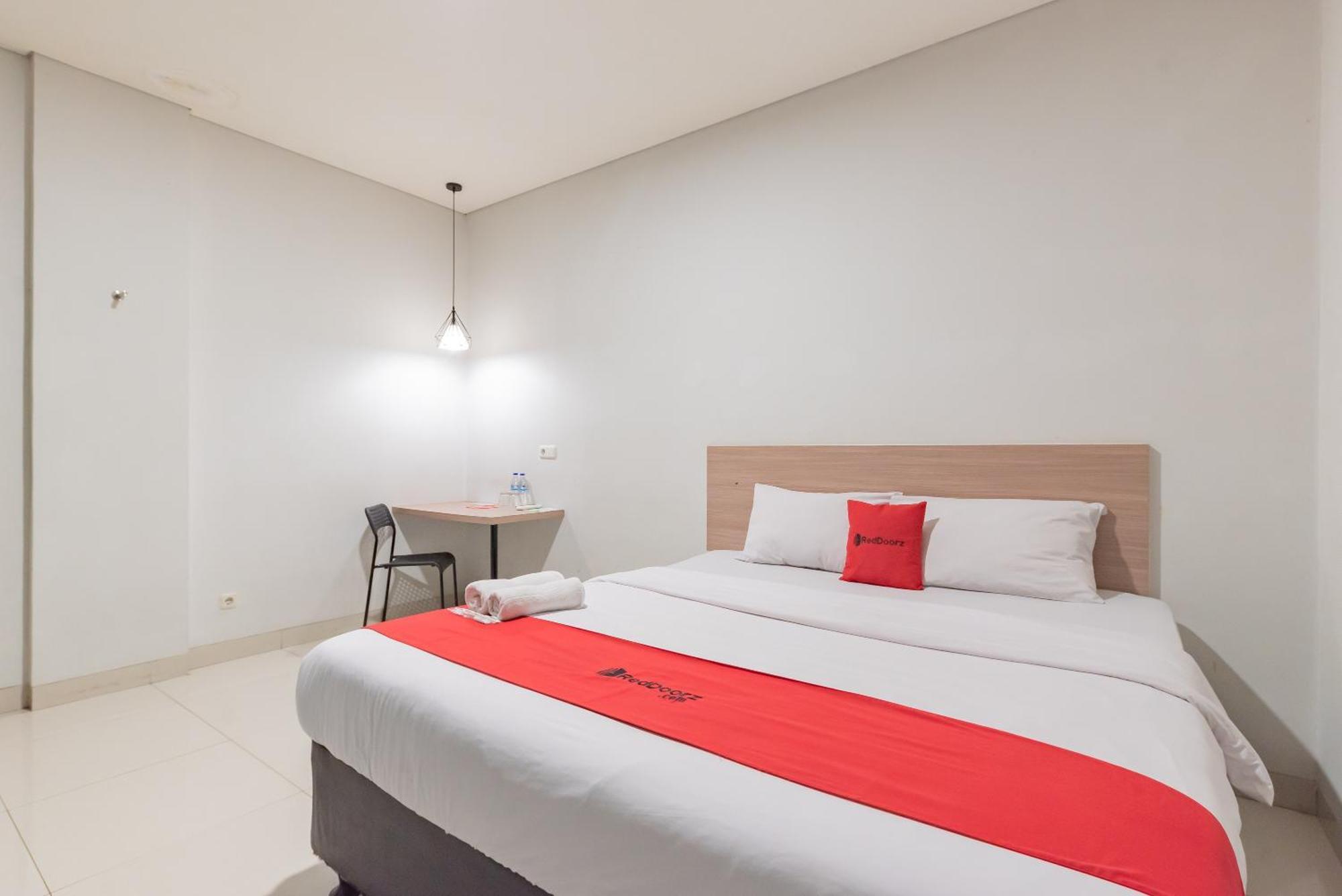 Hotel Reddoorz @ Malabar Street Bandung Exterior foto